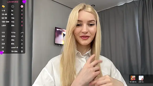 Snapshot of MelissaEvenns chatting on 05-08-26, 12:21 MelissaEvenns online show from 05-08-26, 12:21