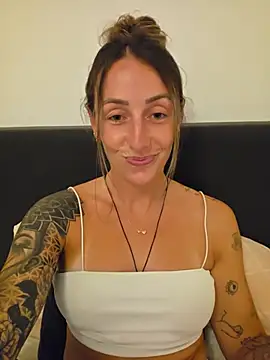 NicoleKaiser online show from 07-16-26, 08:15