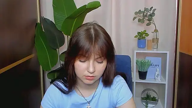 IzolaHirai online show from 03-19-26, 07:34