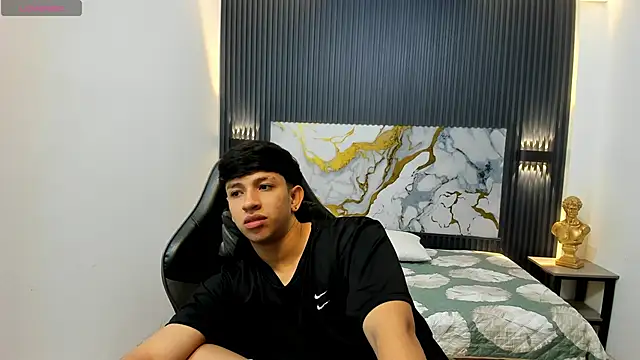 AdrianFranko online show from 05-11-26, 02:45