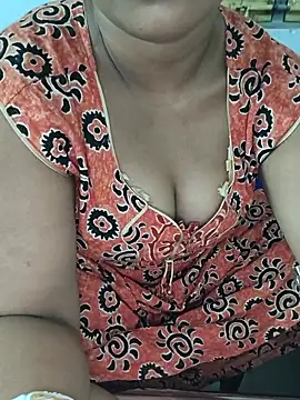 Hot-iht online show from 03-18-26, 05:54