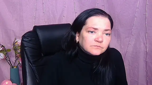 LauraFinn online show from 03-19-26, 09:35