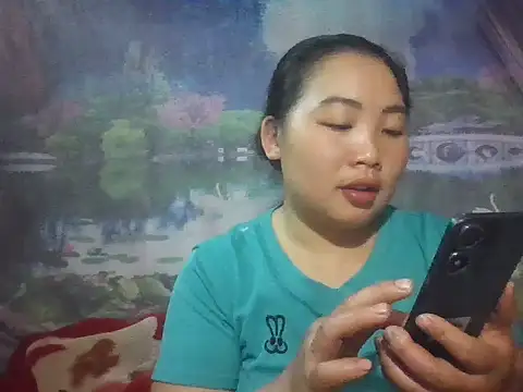 Huemy098 online show from 04-22-26, 01:56
