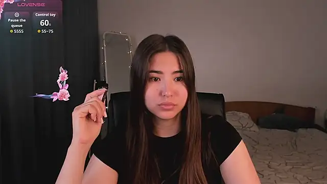 IceIcebabe  online show from 07-26-26, 01:03