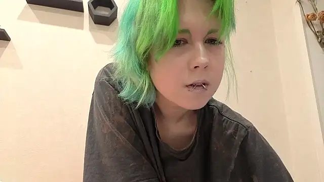 LittleKittenStar online show from 06-19-26, 10:13