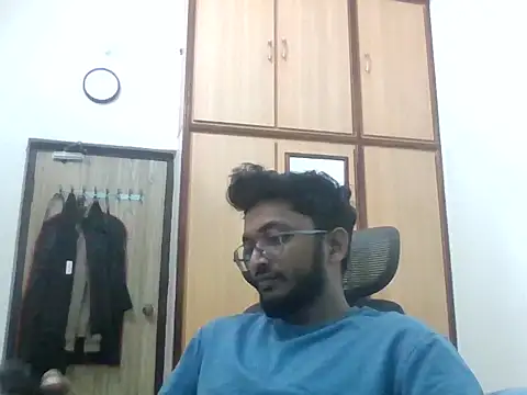 akhilvaran42 online show from 03-19-26, 11:14