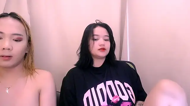 hugecock collins online show from 04-18-26, 01:53