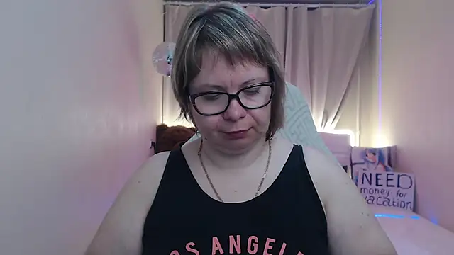 BonnnyBoobsy online show from 05-23-26, 06:34
