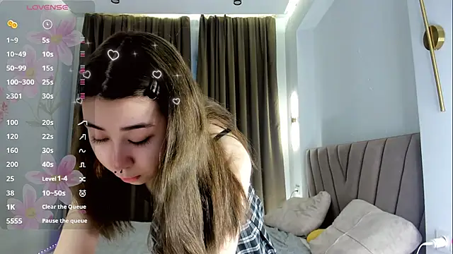 gigi meii online show from 04-15-26, 01:07