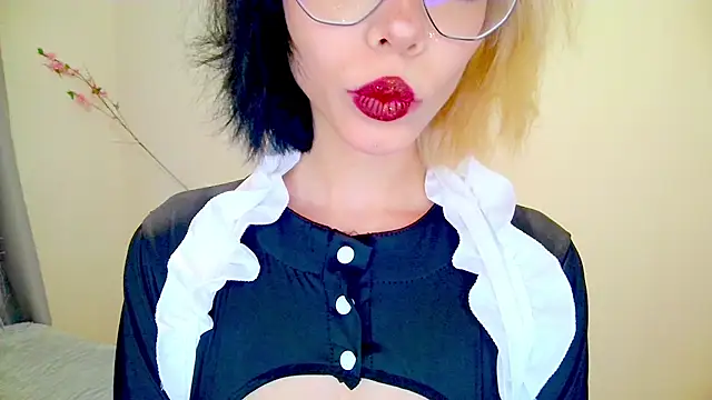 Layla Muur online show from 03-31-26, 02:17