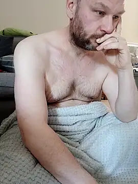 Snapshot of pitch_122 chatting on 04-12-26, 02:22 pitch 122 online show from 04-12-26, 02:22