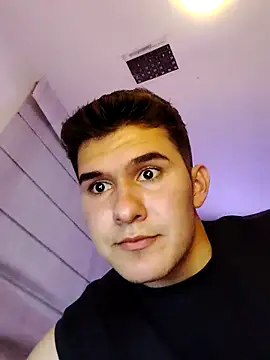 Cesrcolombiano online show from 03-19-26, 02:26