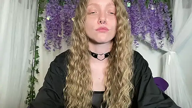 Snapshot of ElfGirlAna chatting on 07-08-26, 03:05 ElfGirlAna online show from 07-08-26, 03:05