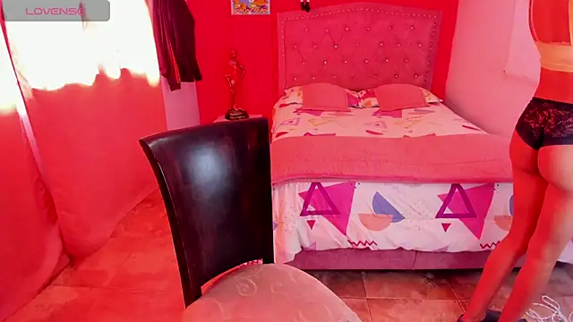 Sofia Hot Latina online show from 04-08-26, 08:20