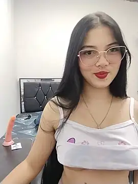 veleria allurin online show from 06-19-26, 12:09