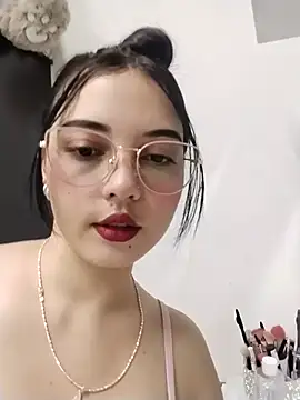 veleria allurin online show from 07-25-26, 02:42