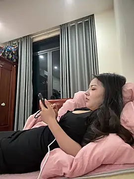   cherry-cute   online show from 03-20-26, 06:13