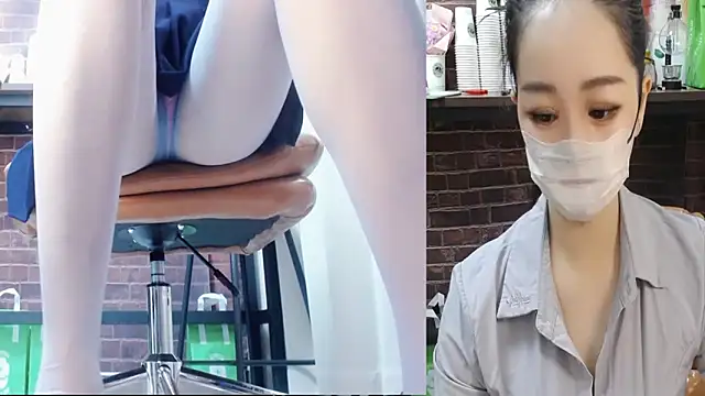 Snapshot of Latte-01 chatting on 05-09-26, 03:34 Latte-01 online show from 05-09-26, 03:34