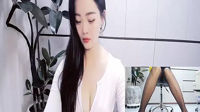 Latte-01 online show from 07-21-26, 03:09