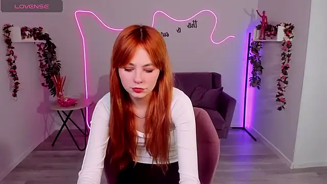 MiaSensitive online show from 04-01-26, 12:17