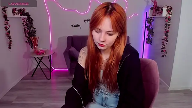 MiaSensitive online show from 04-04-26, 06:22