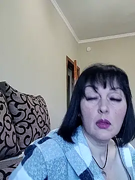 HelgaDennis online show from 05-05-26, 04:42