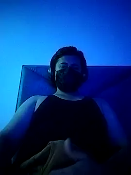Snapshot of Small_dick_069 chatting on 03-24-26, 02:22 Small dick 069 online show from 03-24-26, 02:22