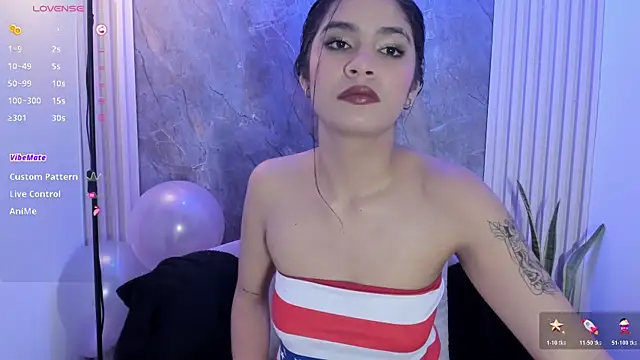 Snapshot of alina_sauvage chatting on 06-18-26, 06:12 alina sauvage online show from 06-18-26, 06:12