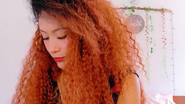 Ajua  Uva online show from 03-30-26, 06:20