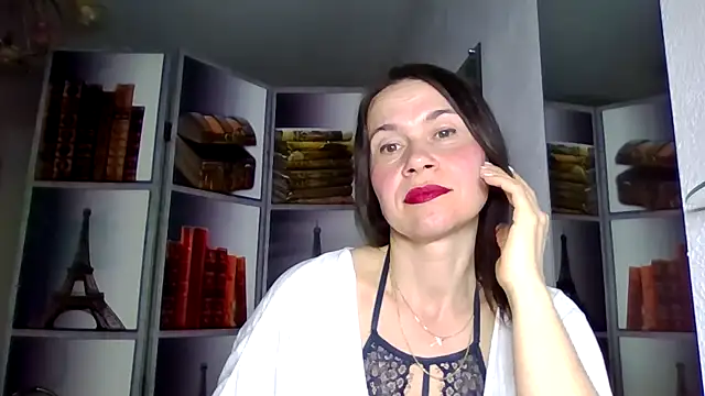 Selena Moo online show from 03-20-26, 10:53