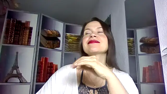Selena Moo online show from 04-03-26, 07:28