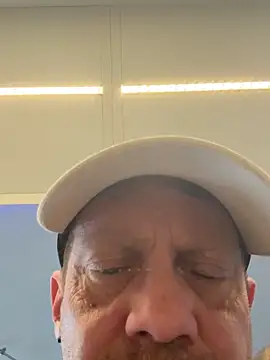 Snapshot of stefhart chatting on 03-29-26, 02:17 stefhart online show from 03-29-26, 02:17