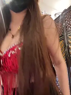 Snapshot of Cutie_Rahaa chatting on 03-30-26, 11:00 Cutie Rahaa online show from 03-30-26, 11:00