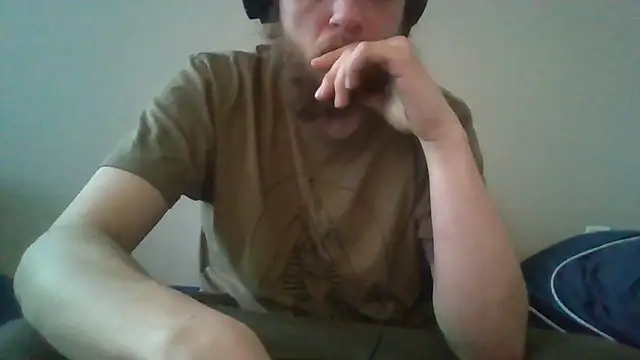 Snapshot of alejandro69420 chatting on 05-19-26, 05:30 alejandro69420 online show from 05-19-26, 05:30