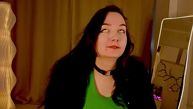 KaraNeagle online show from 04-13-26, 06:08