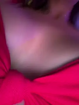 zelyramonvielly online show from 04-28-26, 02:27