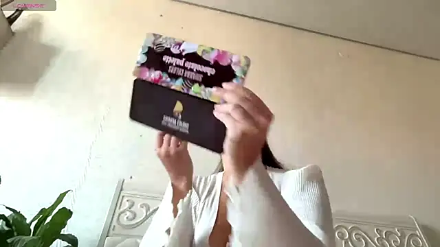 kamila 18 french online show from 07-17-26, 03:13