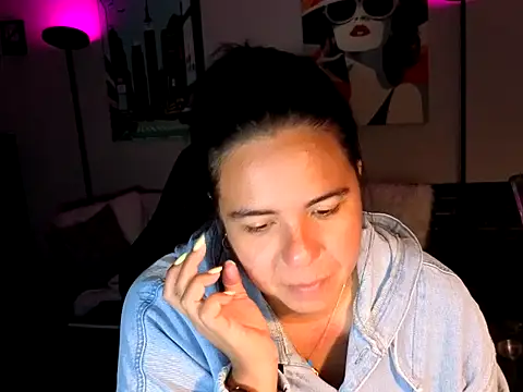 HannaJonns online show from 04-19-26, 04:01