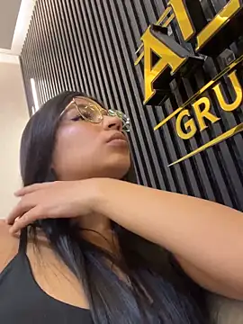 Snapshot of breenda01 chatting on 03-24-26, 10:37 breenda01 online show from 03-24-26, 10:37