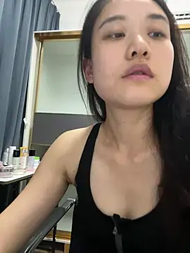 Snapshot of A-Kristen chatting on 04-28-26, 01:38 A-Kristen online show from 04-28-26, 01:38