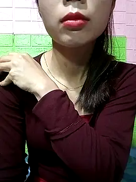 AmyLinee01 online show from 04-05-26, 09:23