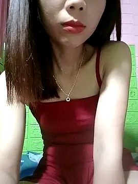 AmyLinee01 online show from 04-18-26, 07:07