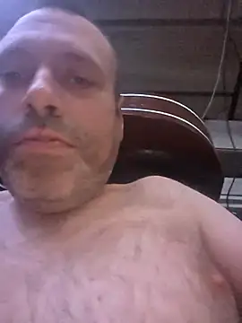 Snapshot of clauMM86 chatting on 04-06-26, 09:05 clauMM86 online show from 04-06-26, 09:05