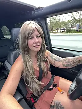 lillysworld online show from 03-31-26, 03:56