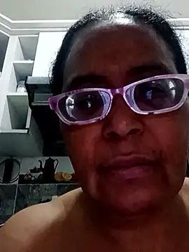 sexymomsn online show from 04-11-26, 10:14