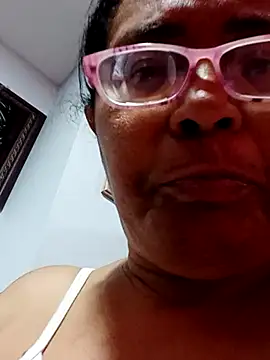 sexymomsn online show from 04-22-26, 12:39