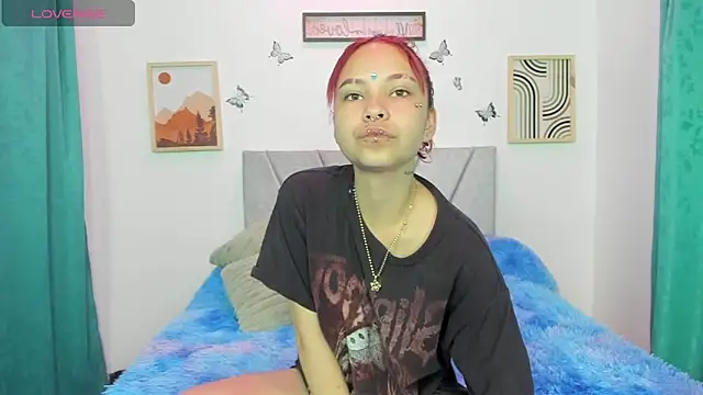 Megam white online show from 06-06-26, 02:38