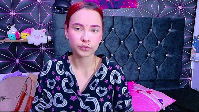 Megam white online show from 07-25-26, 04:48