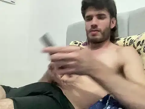 Snapshot of PygmaBoy chatting on 04-11-26, 07:45 PygmaBoy online show from 04-11-26, 07:45