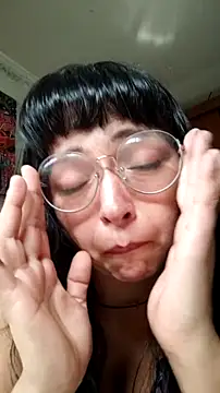 Snapshot of LisaMargo chatting on 06-03-26, 04:23 LisaMargo online show from 06-03-26, 04:23